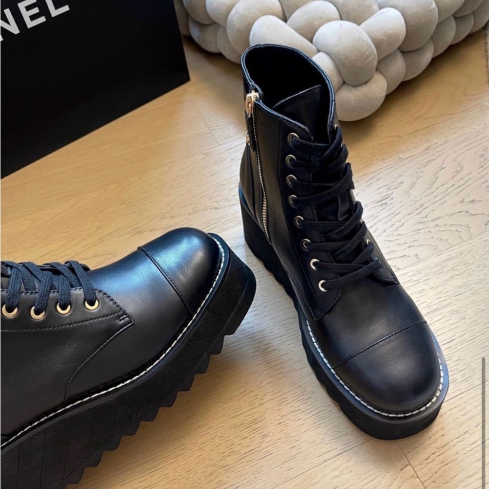 “Chanel” Black Women's Platform Boots Sz 38 - Picture 6 of 6